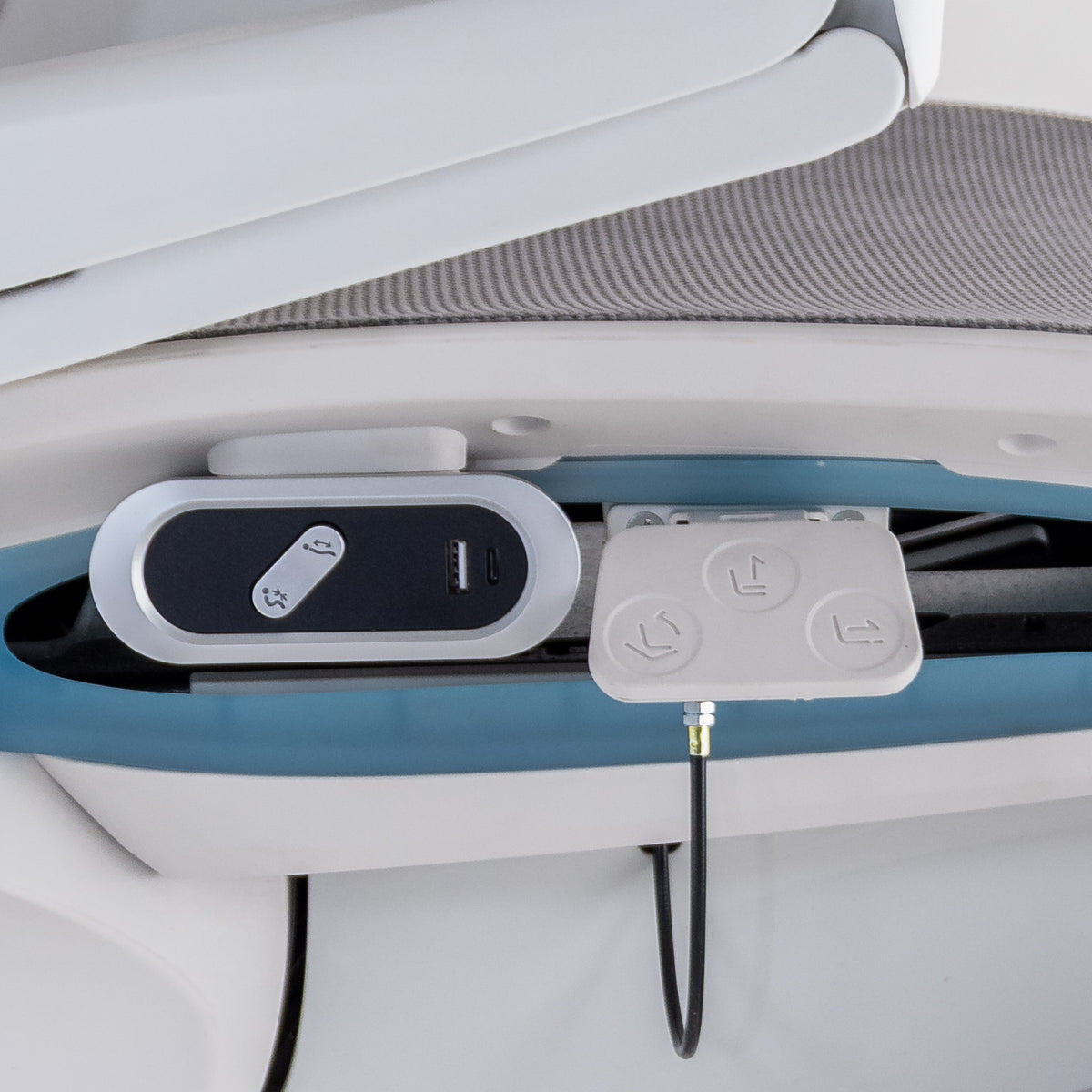 Cadeira Ergonômica de Ajuste Elétrico Elements EOS